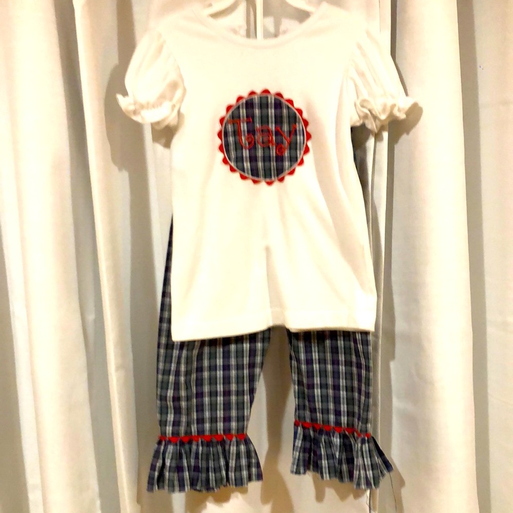 Stork land/name dropper capris/monogrammed shirt